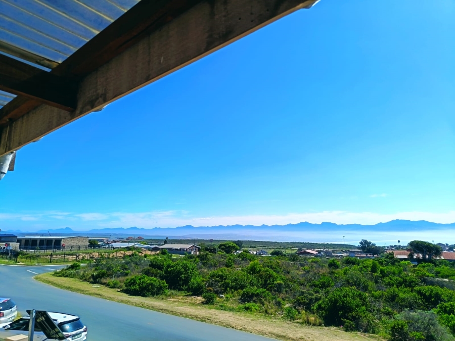 3 Bedroom Property for Sale in Heiderand Western Cape